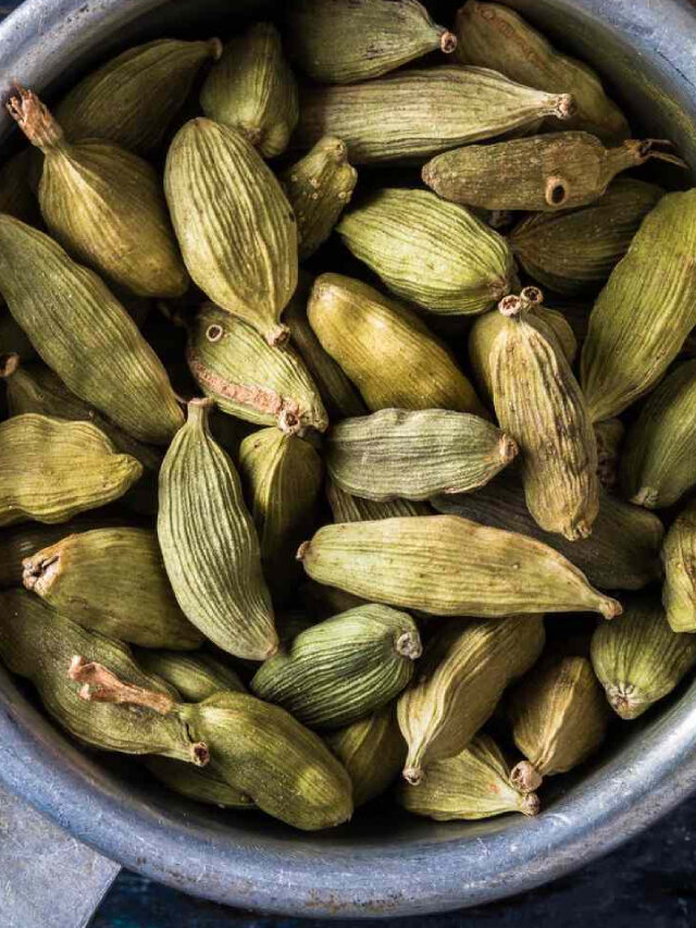 தொண்டை தொடர்பான பிரச்சனைகளை தீர்க்கும் ஏலக்காய்..!!